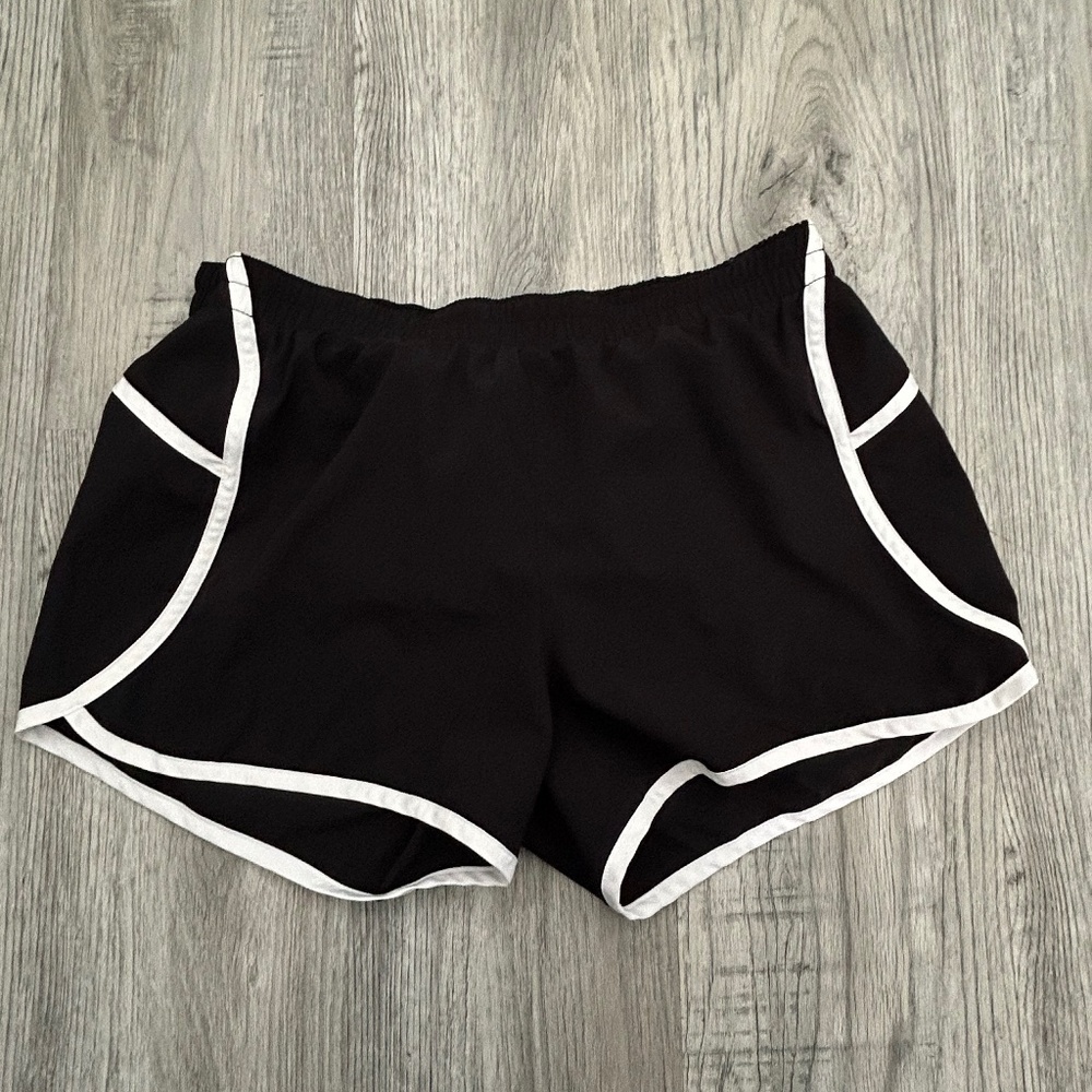 Gap Fit Women's‎ Black Athletic Shorts Sz M